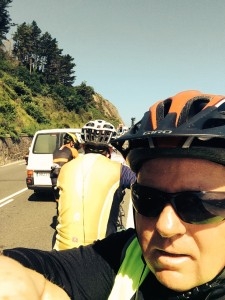 pośladkami łupać orzechy